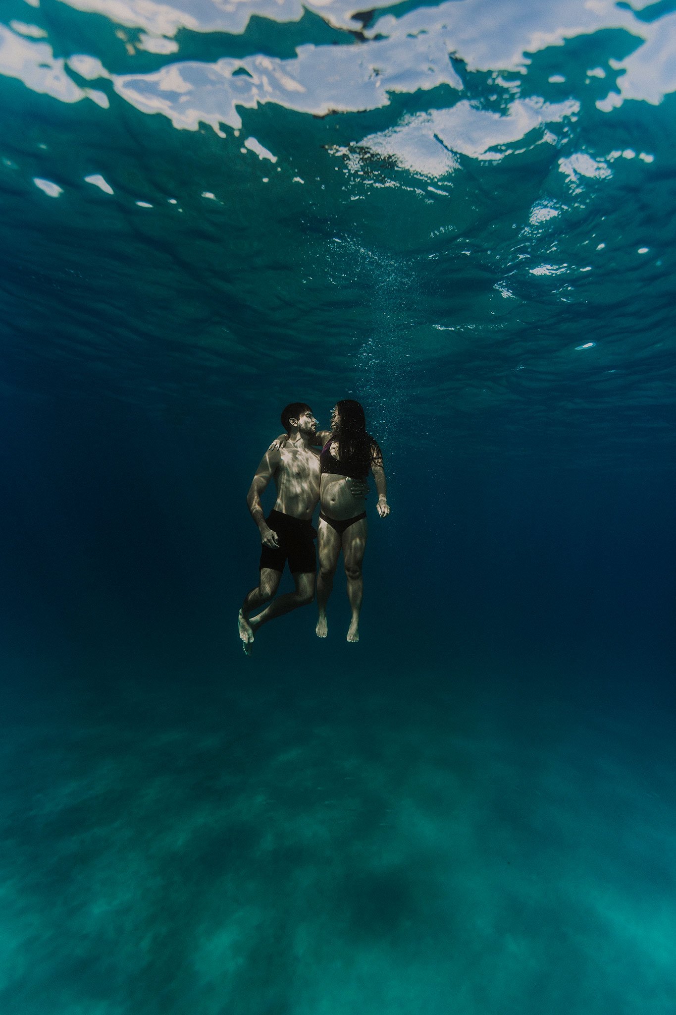 Hawaii Maternity Underwater Photographer07.jpg