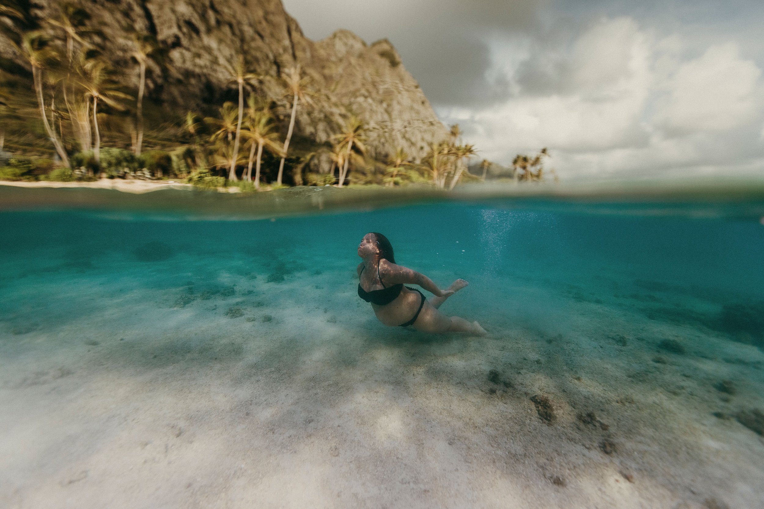 Hawaii Maternity Underwater Photographer29.jpg
