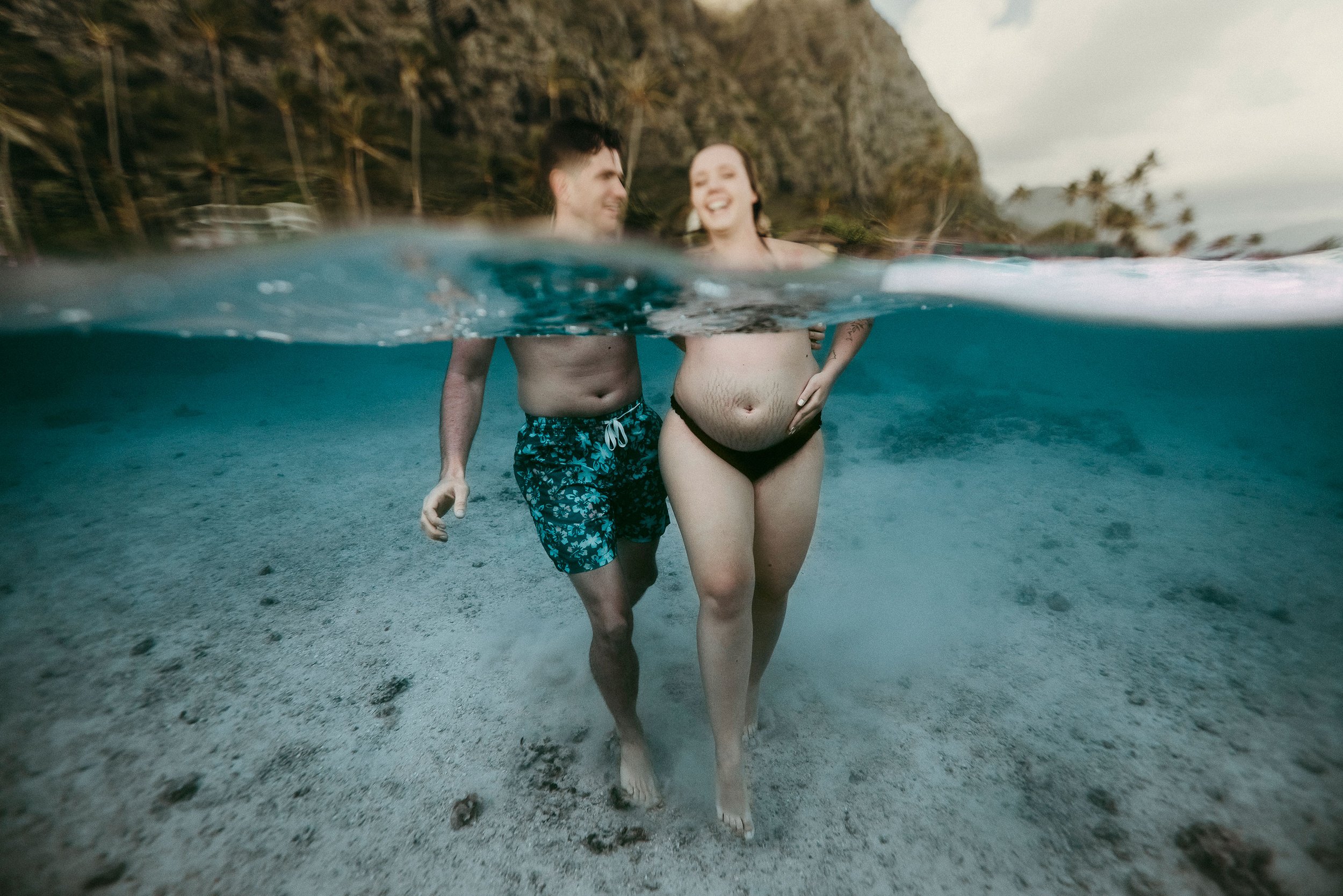 Hawaii Maternity Underwater Photographer32.jpg