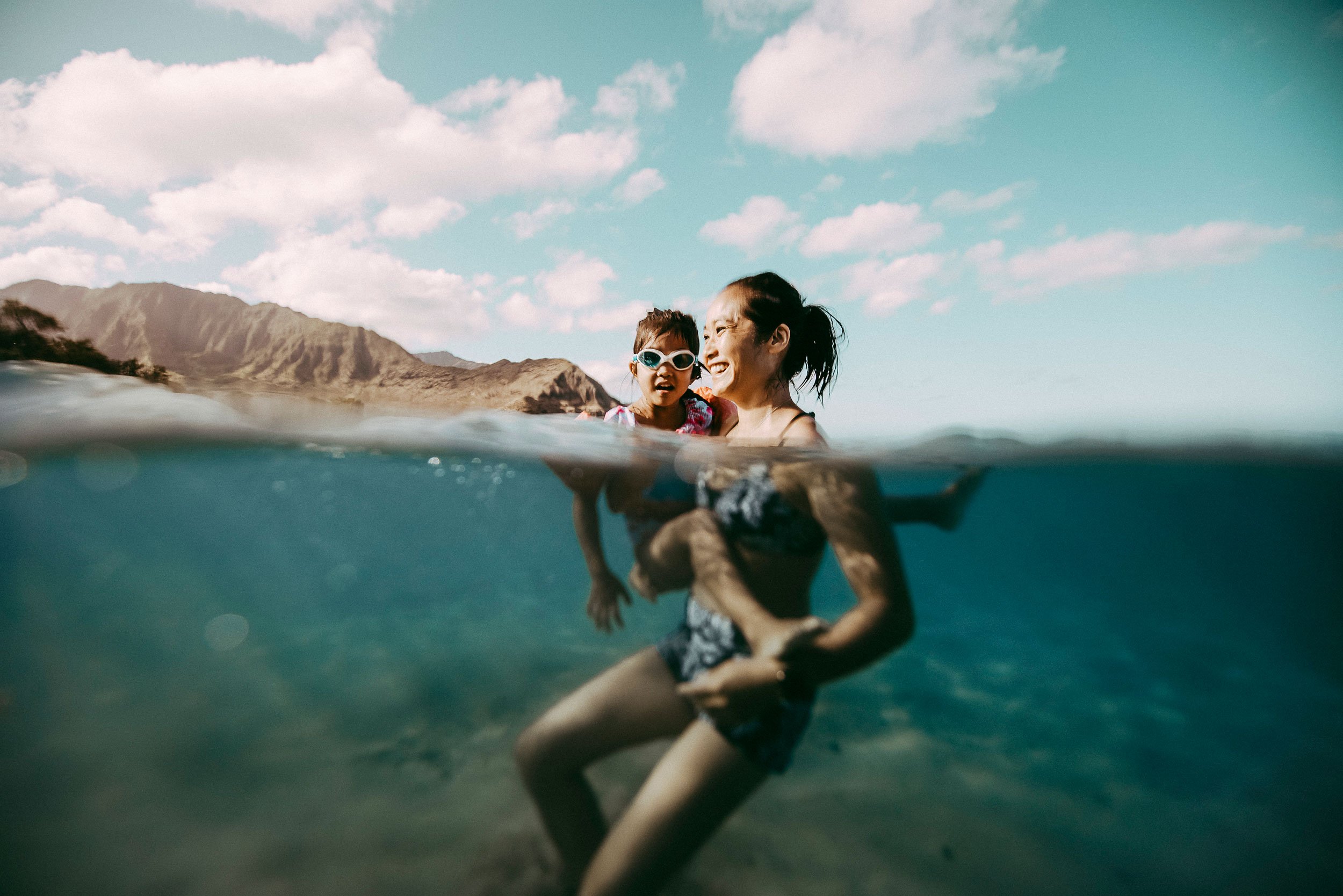 hawaii-oahu-family-photographer-underwater-23.jpg