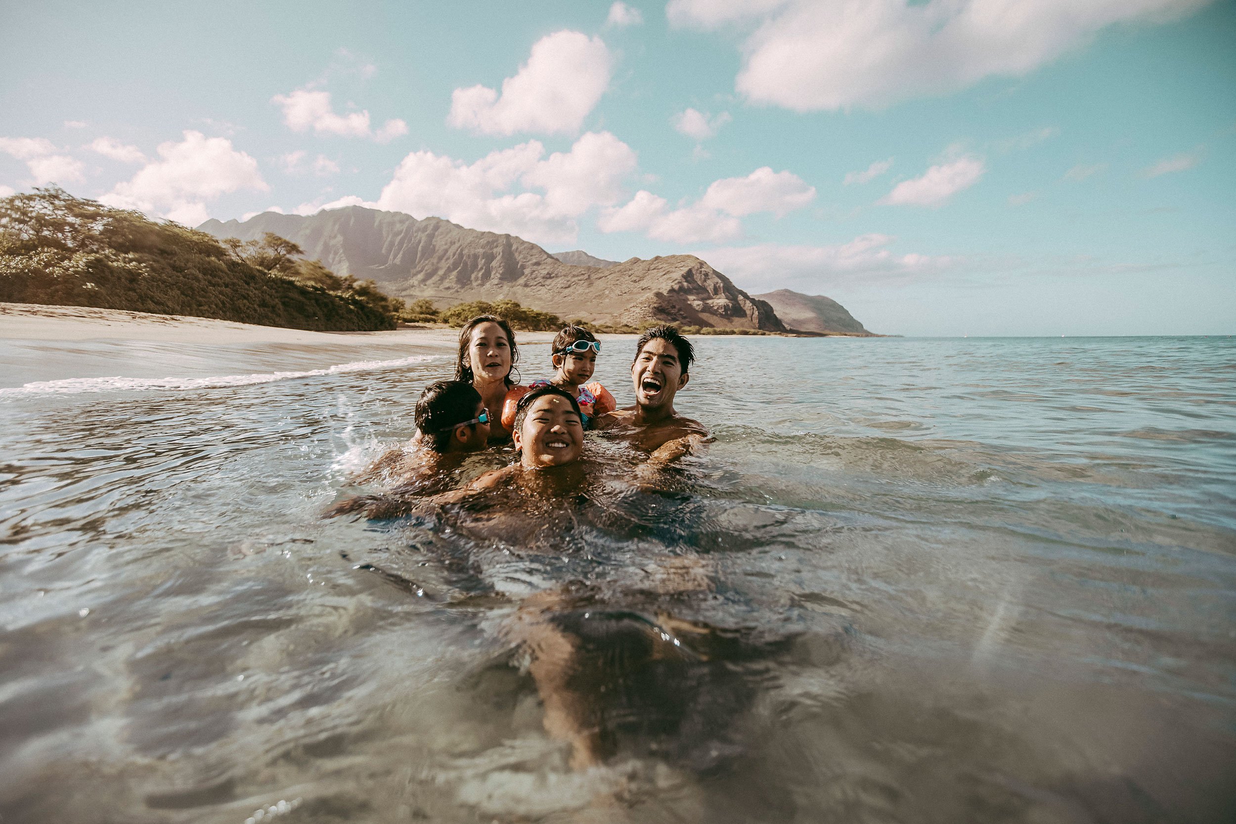 hawaii-oahu-family-photographer-underwater-27.jpg