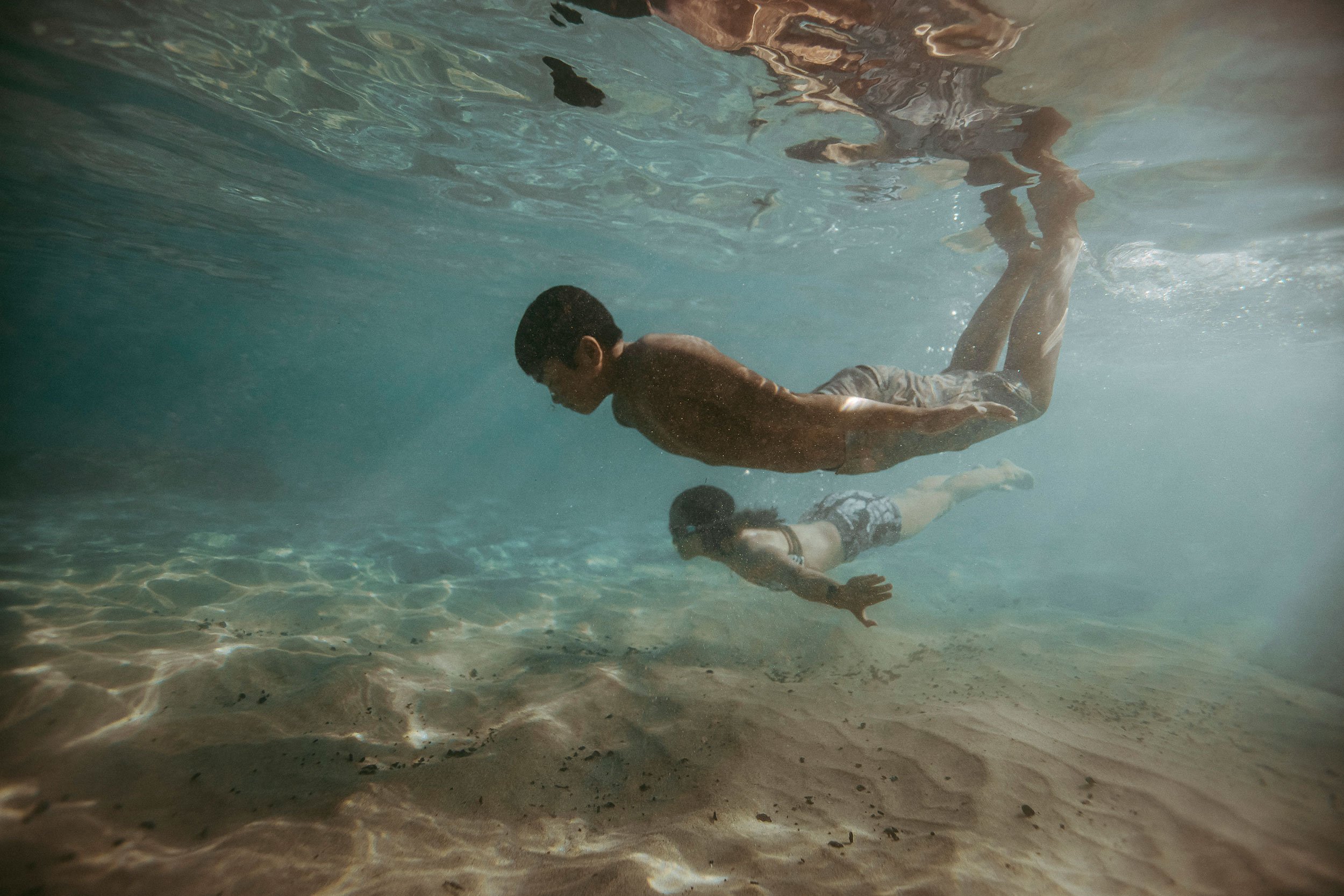 hawaii-oahu-family-photographer-underwater-28.jpg