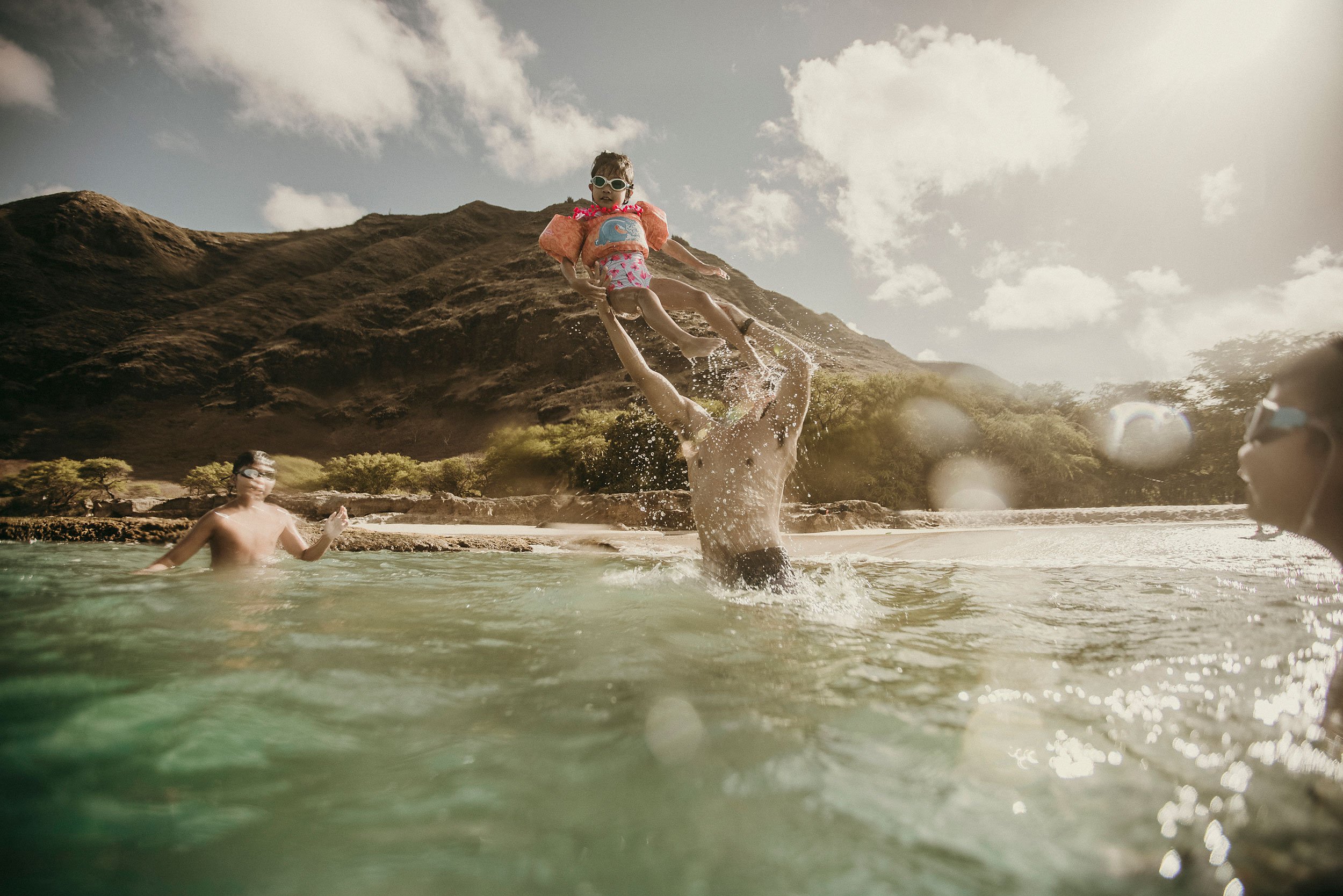 hawaii-oahu-family-photographer-underwater-45.jpg