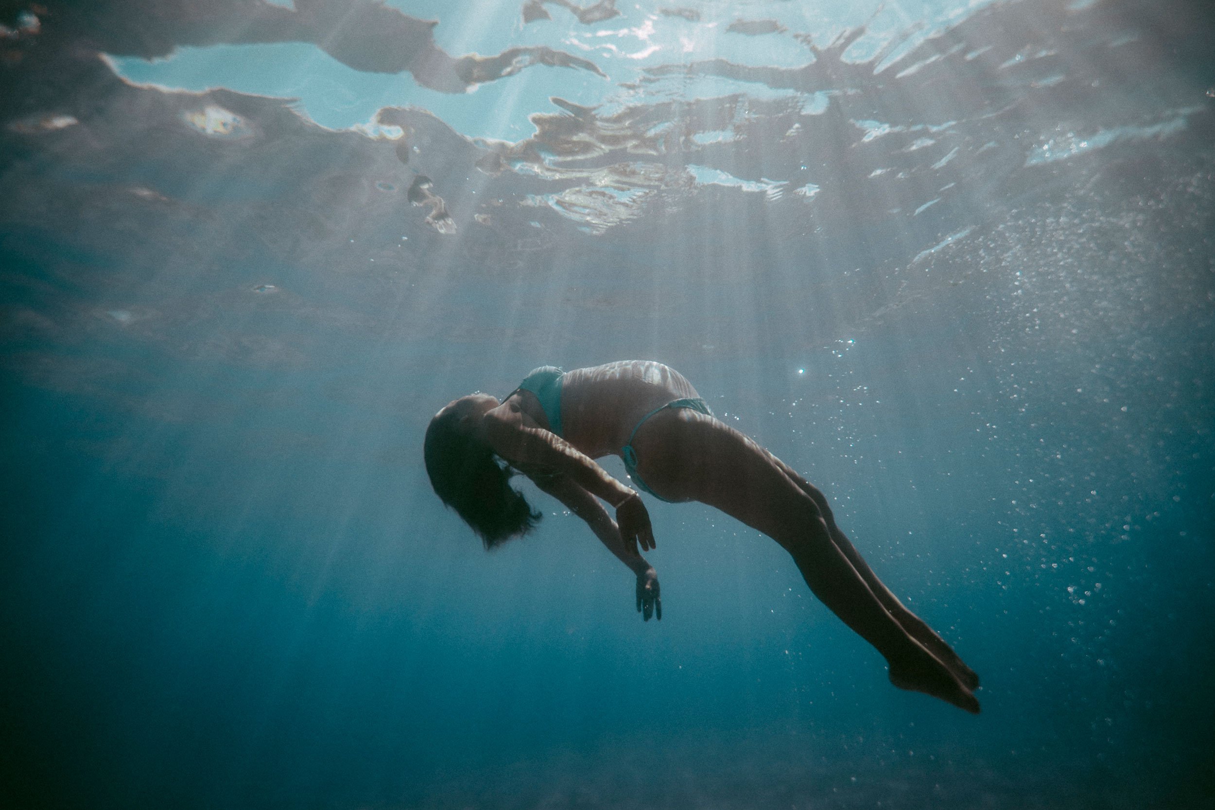 Kona-Big-Island-Underwater-Maternity-Photos-The-Sophia-Co-17.jpg