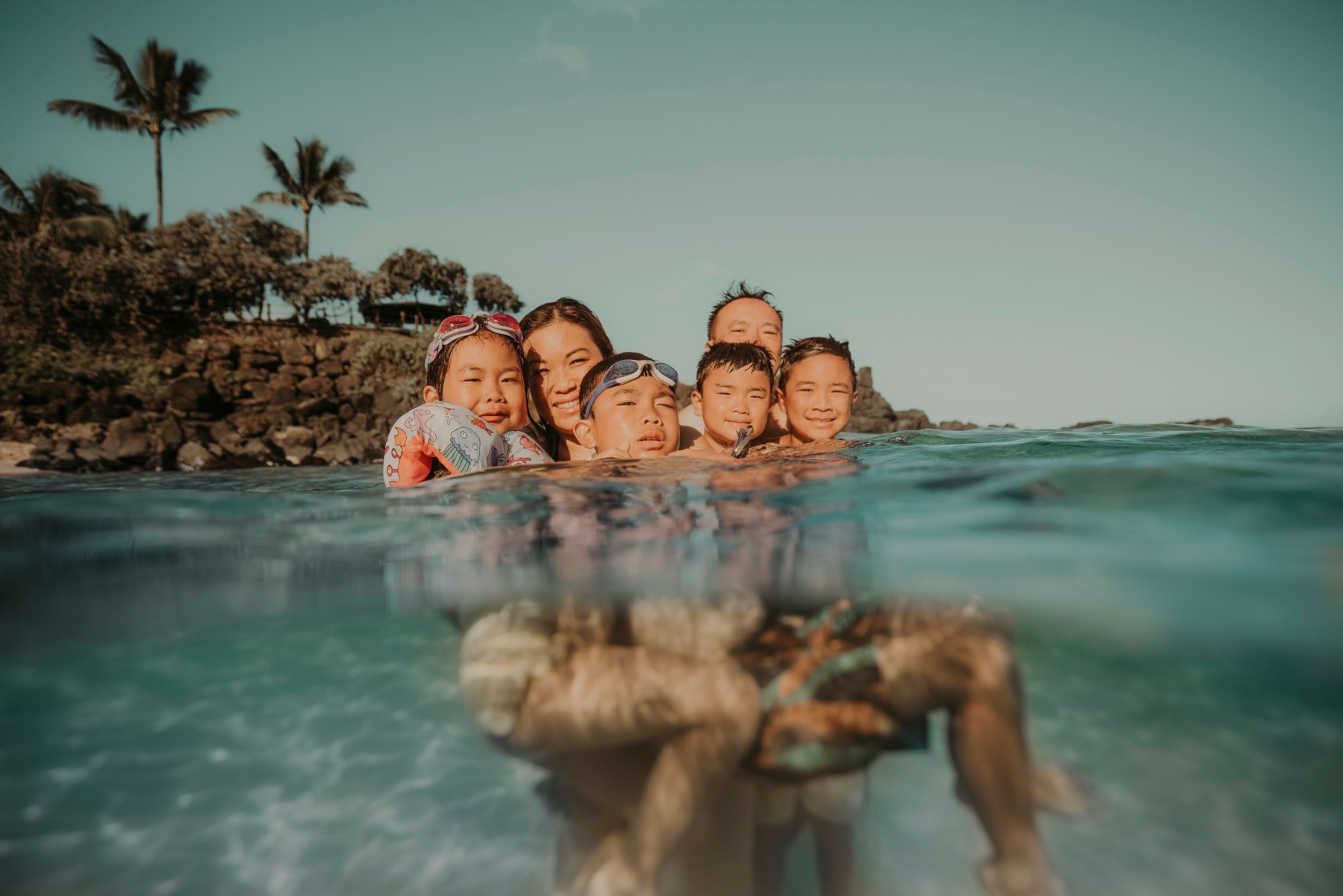 oahu-north-shore-hawaii-family-photos-underwater-18.jpg