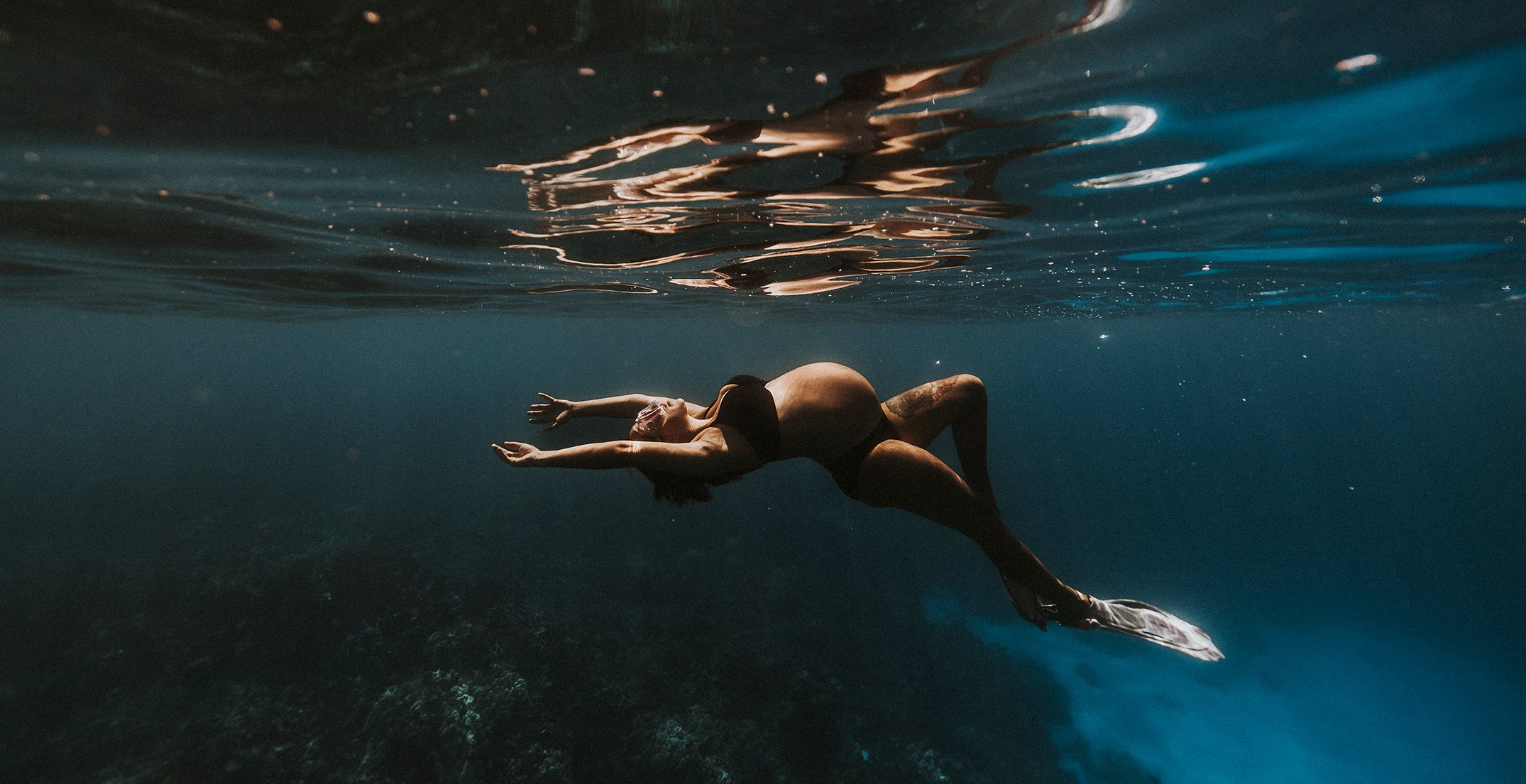 Kona-Big-Island-Underwater-Maternity-Photos-02.jpg