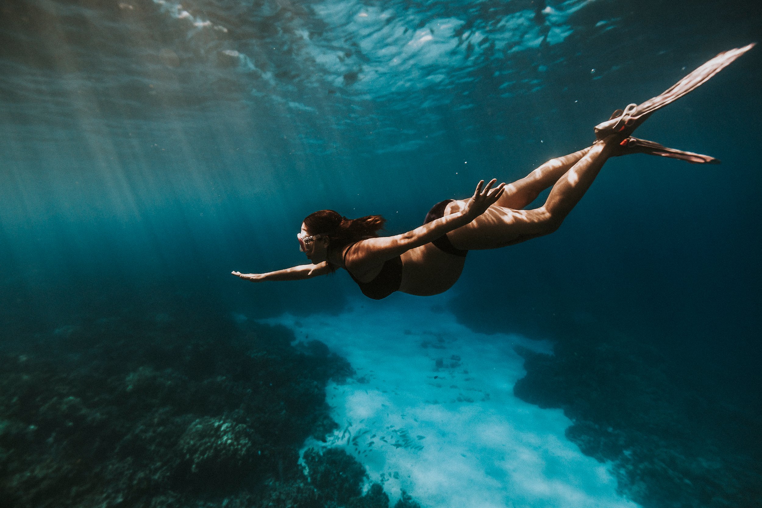 Kona-Big-Island-Underwater-Maternity-Photos-11.jpg