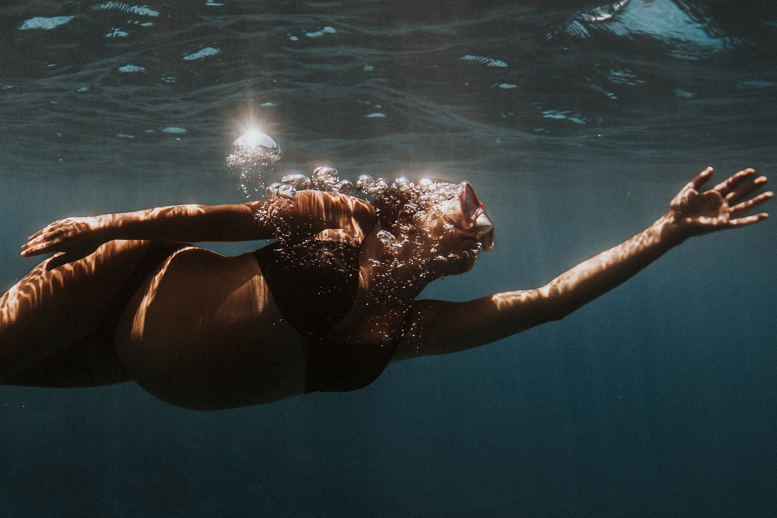 Kona-Big-Island-Underwater-Maternity-Photos-15.jpg