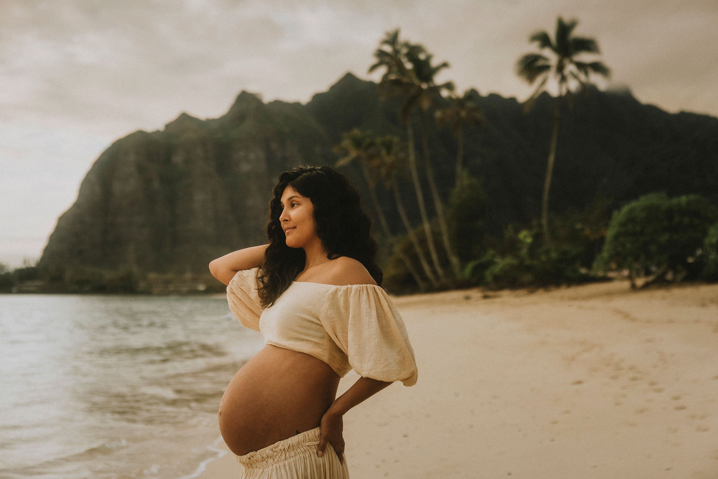 oahu-hawaii-maternity-photographer-09.jpg