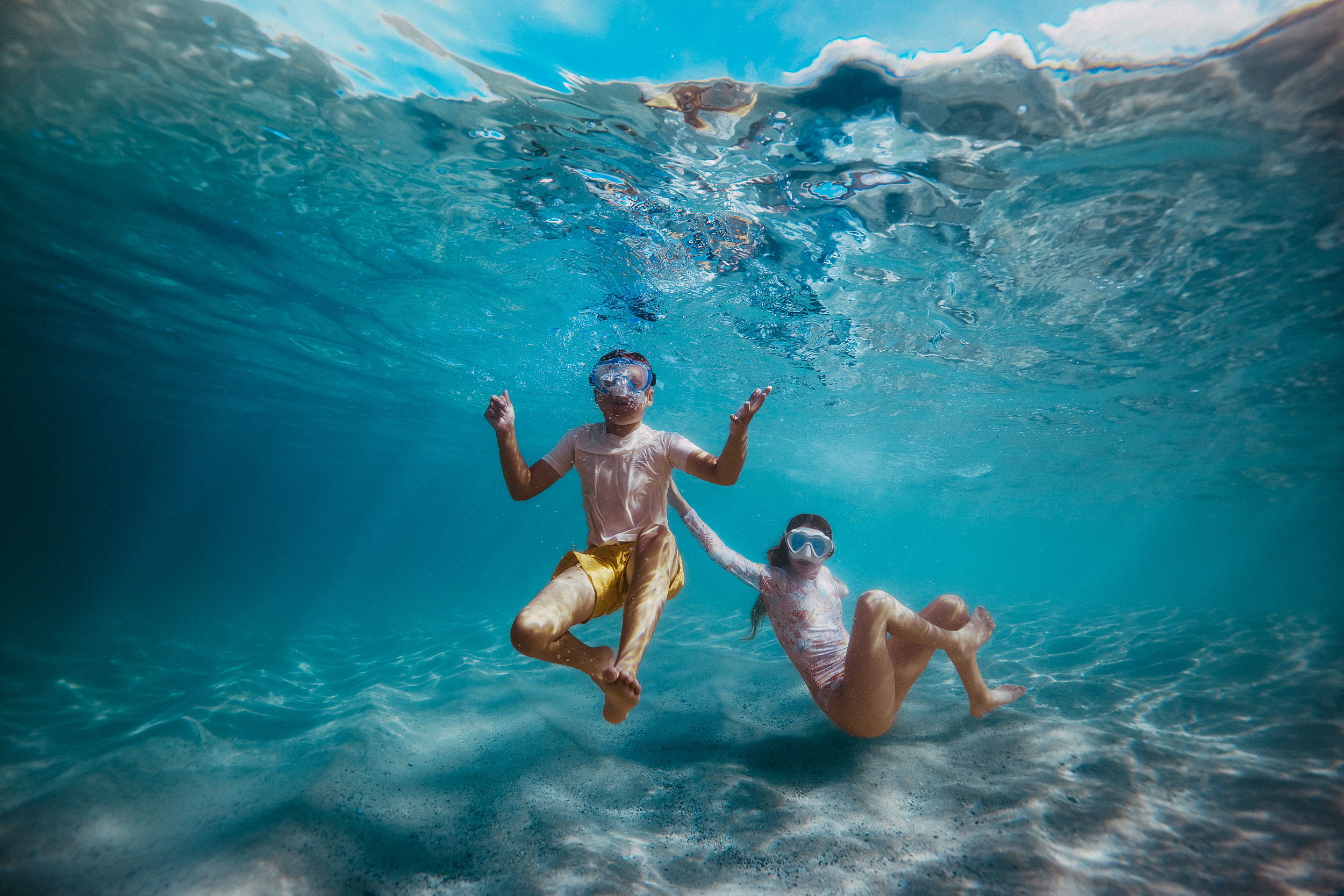 hawaii family photographer underwater 11.png