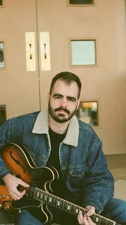 Tiago Guy Performance
