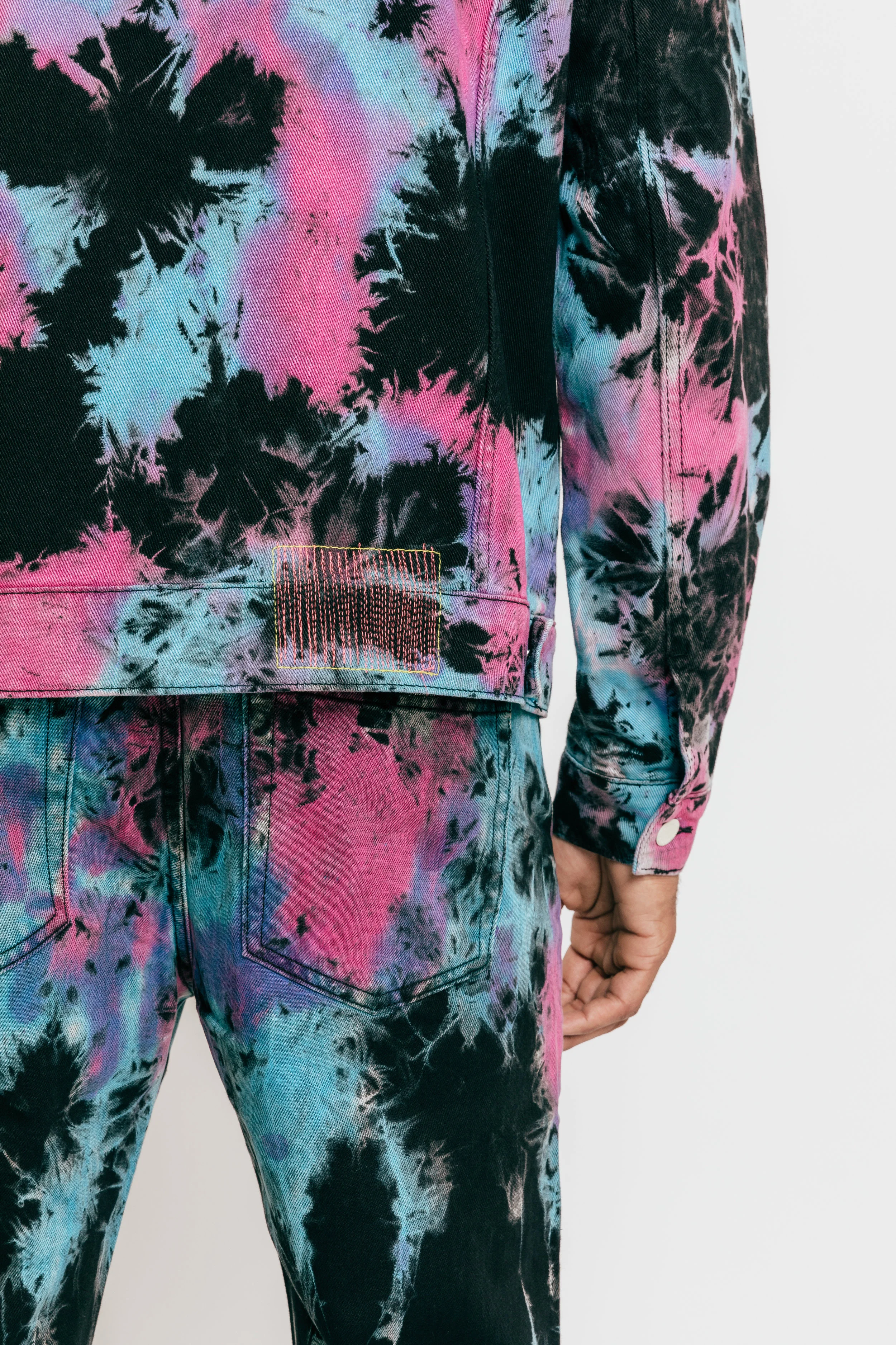 SYNC LOOK BOOK-2.JPG