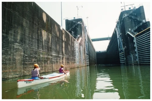Entering Fort Louden lock on the Tennessee River - a similar experience to Bonneville lock & dam recounted in the following journal excerpt. (Photo by Knoxville News Sentinel)