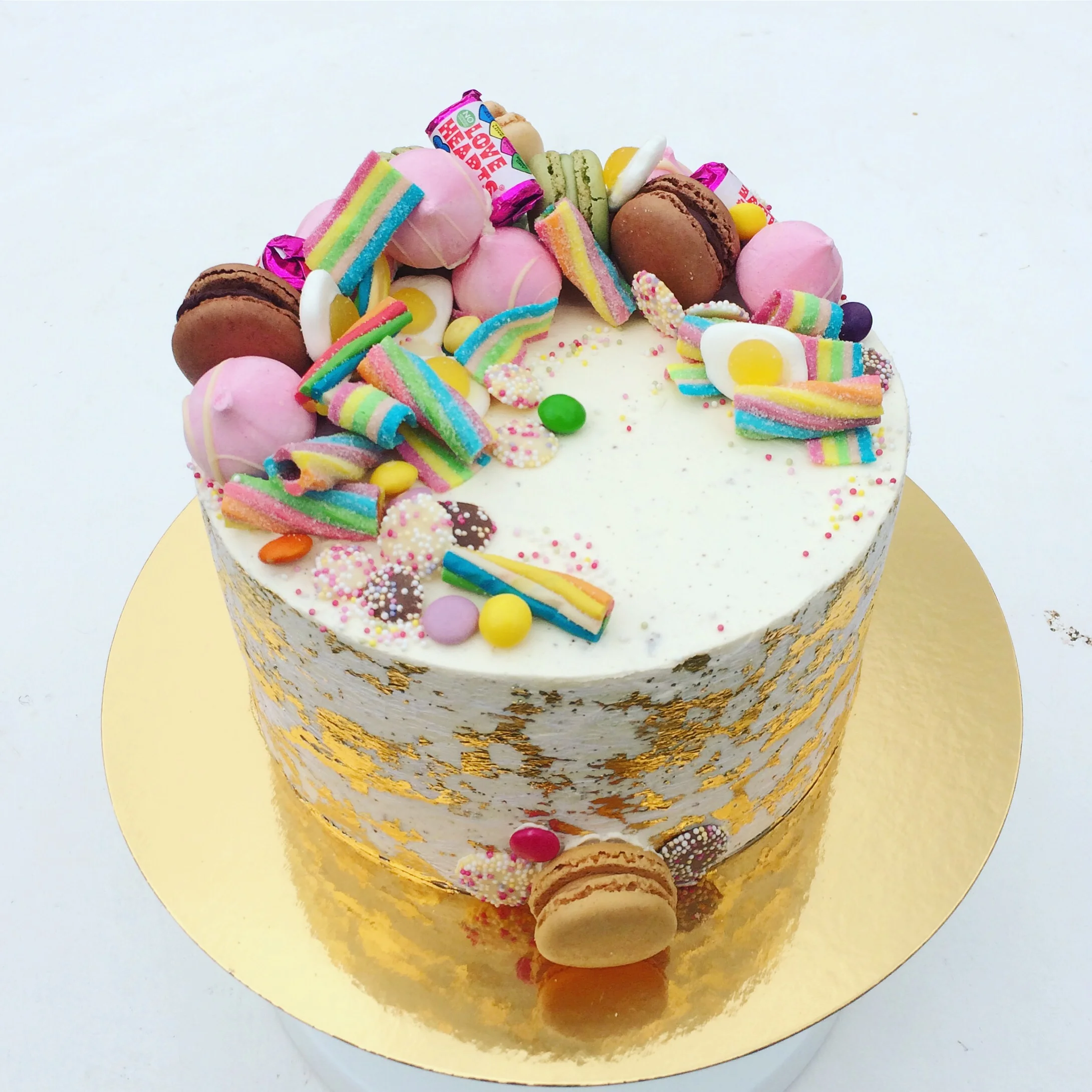 Wedding and Celebration Cakes Cotswolds Gloucestershire Toria