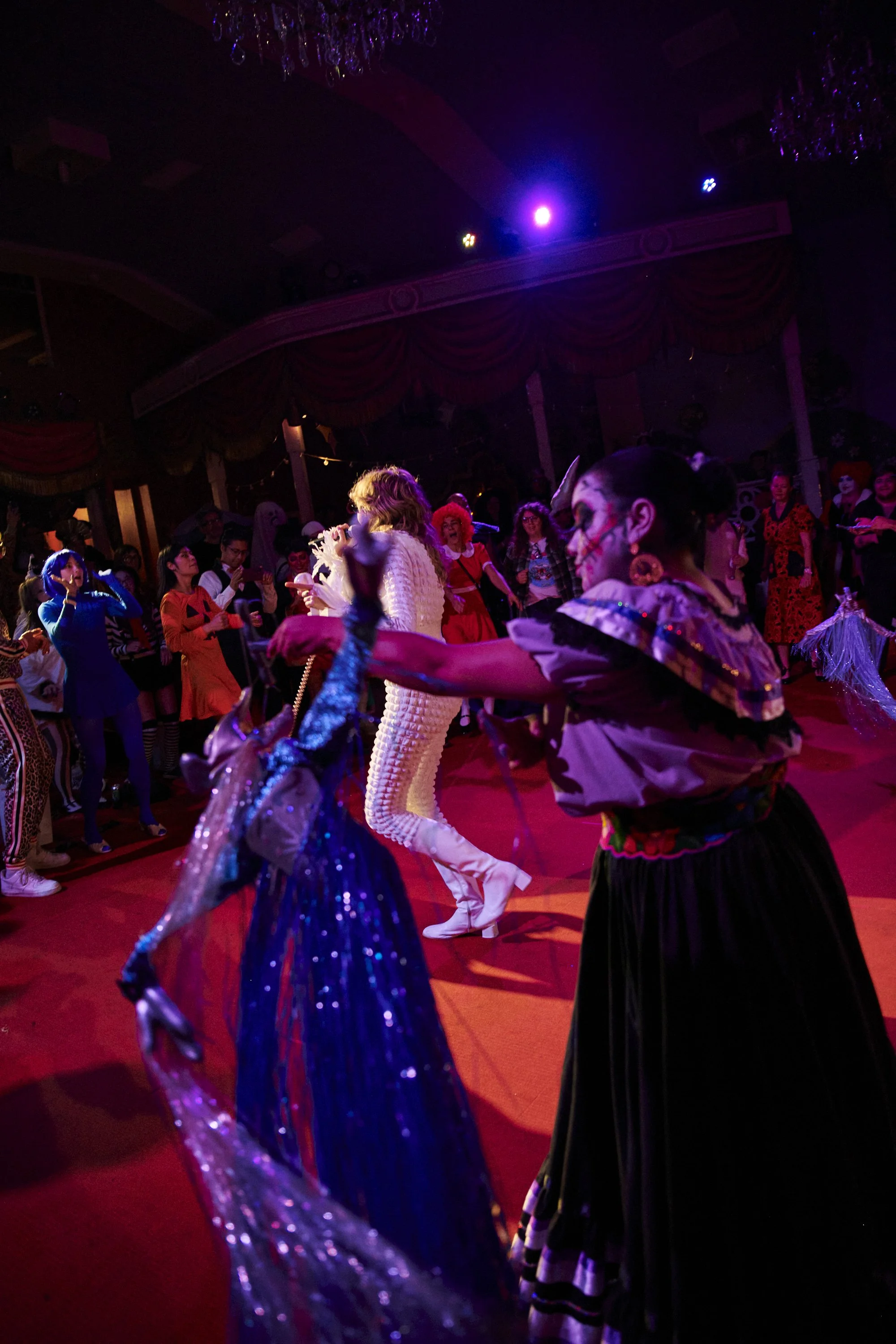 2025-10-25_BBMTCostumeBall_433.jpg