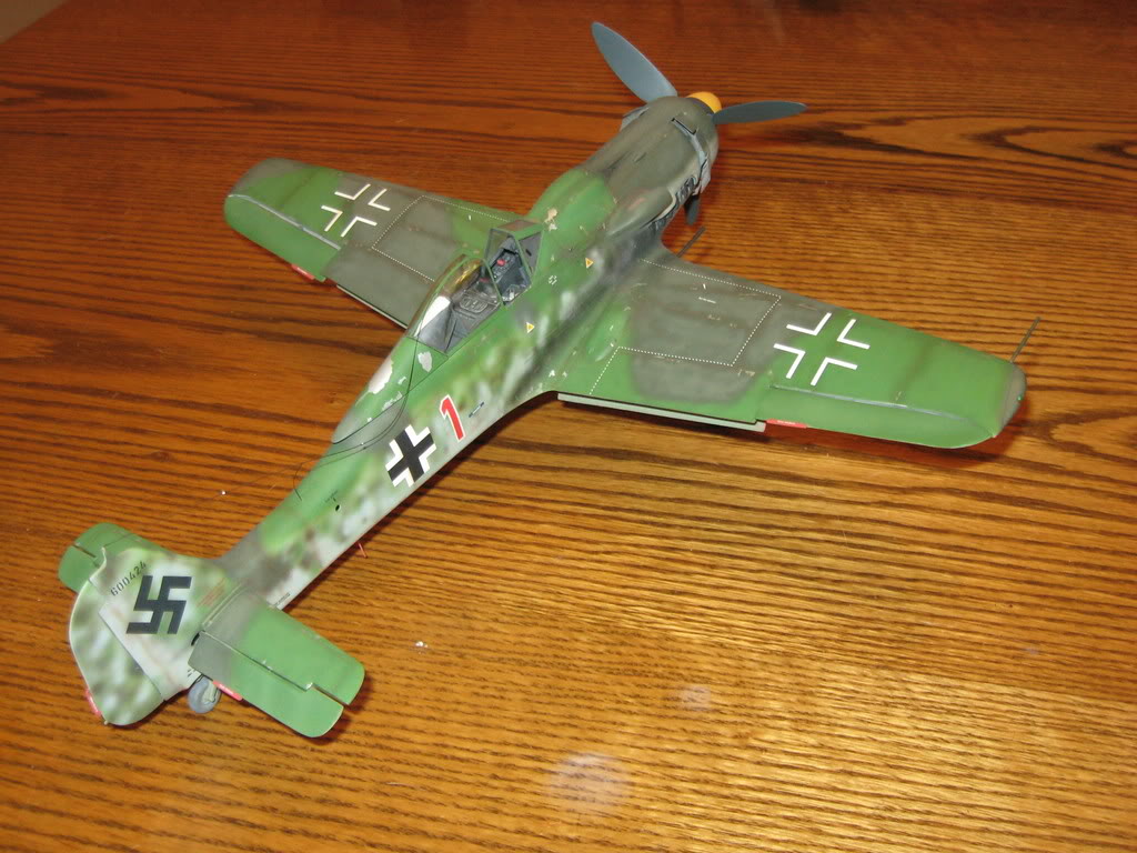 FW-190 D9 Hasegawa old tool 1/32 scale. Photo 2 of 2.