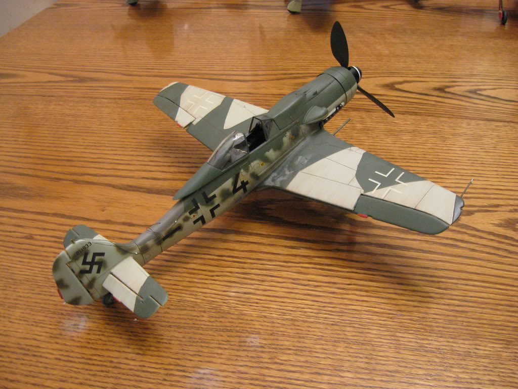 Revell FW-190 D9 old tool 1/32nd scale, kit #1. Photo 2 of 2.