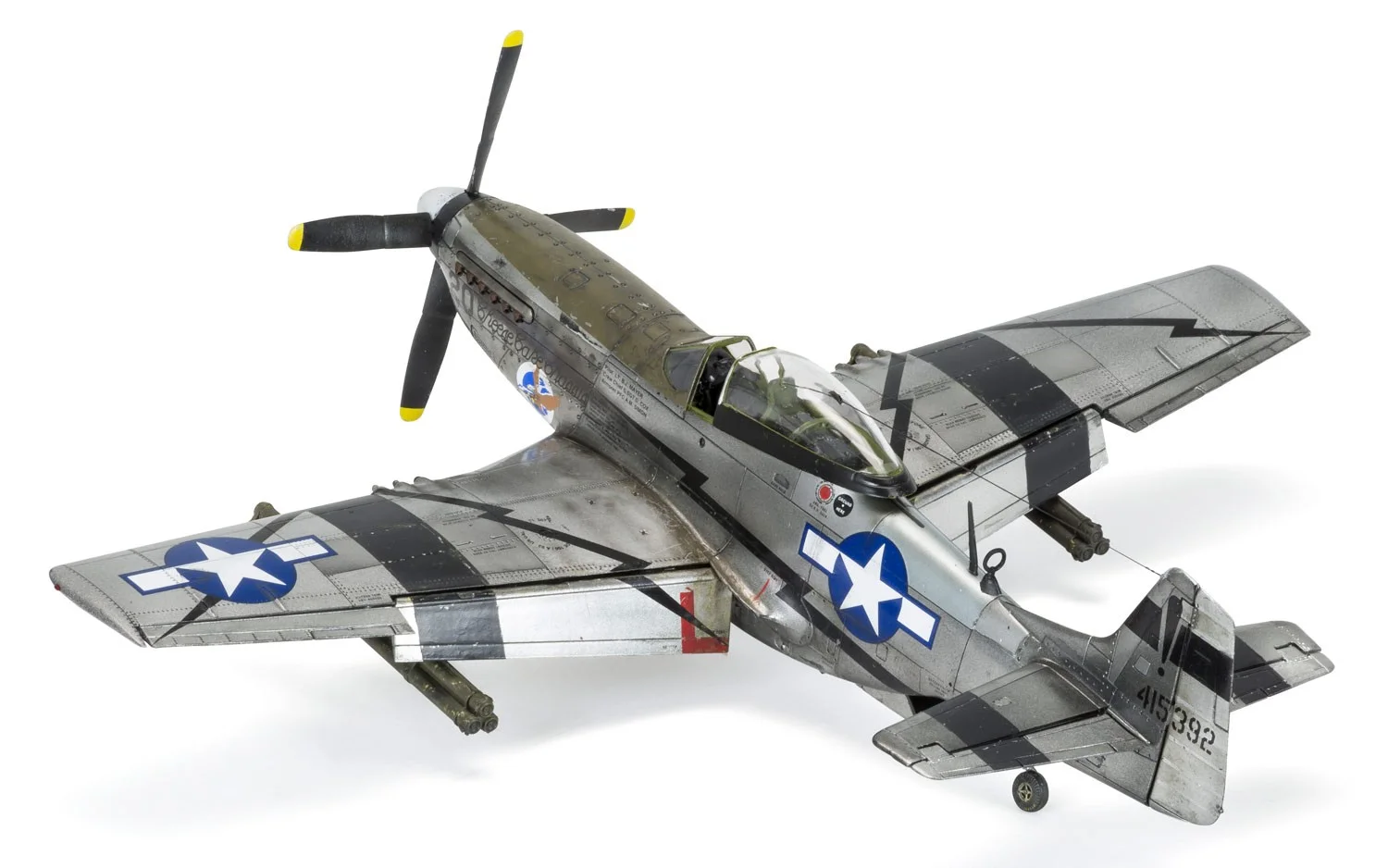 a05131_p51d-mustang_2.jpg