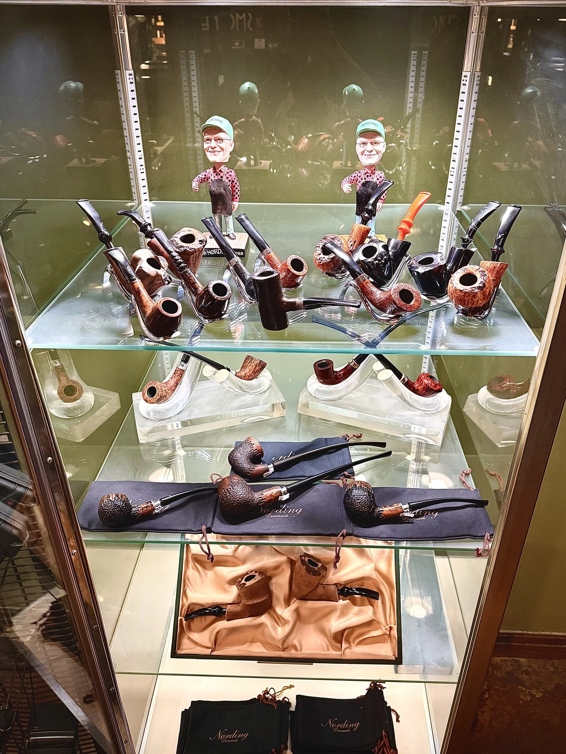 nording-pipes-at-the-smoke-ring