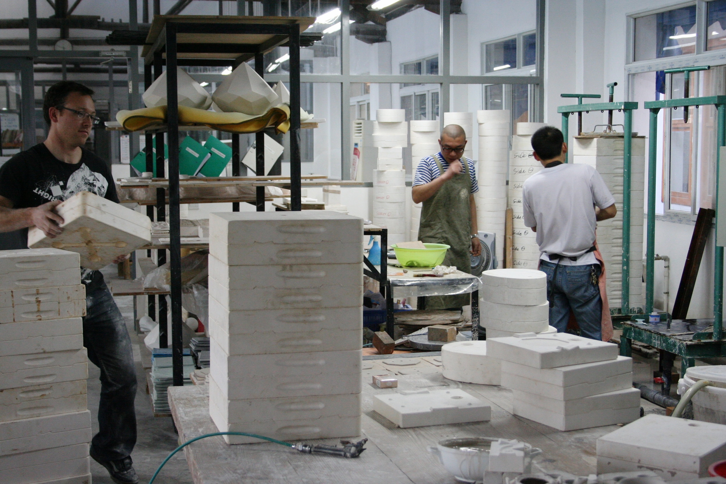 Pressure-Casting wall tiles
