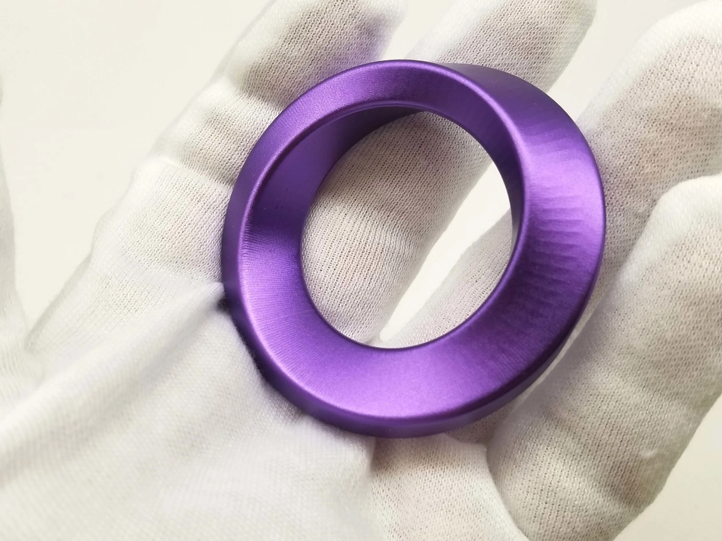 AltDynamic Mobius Glove.jpg