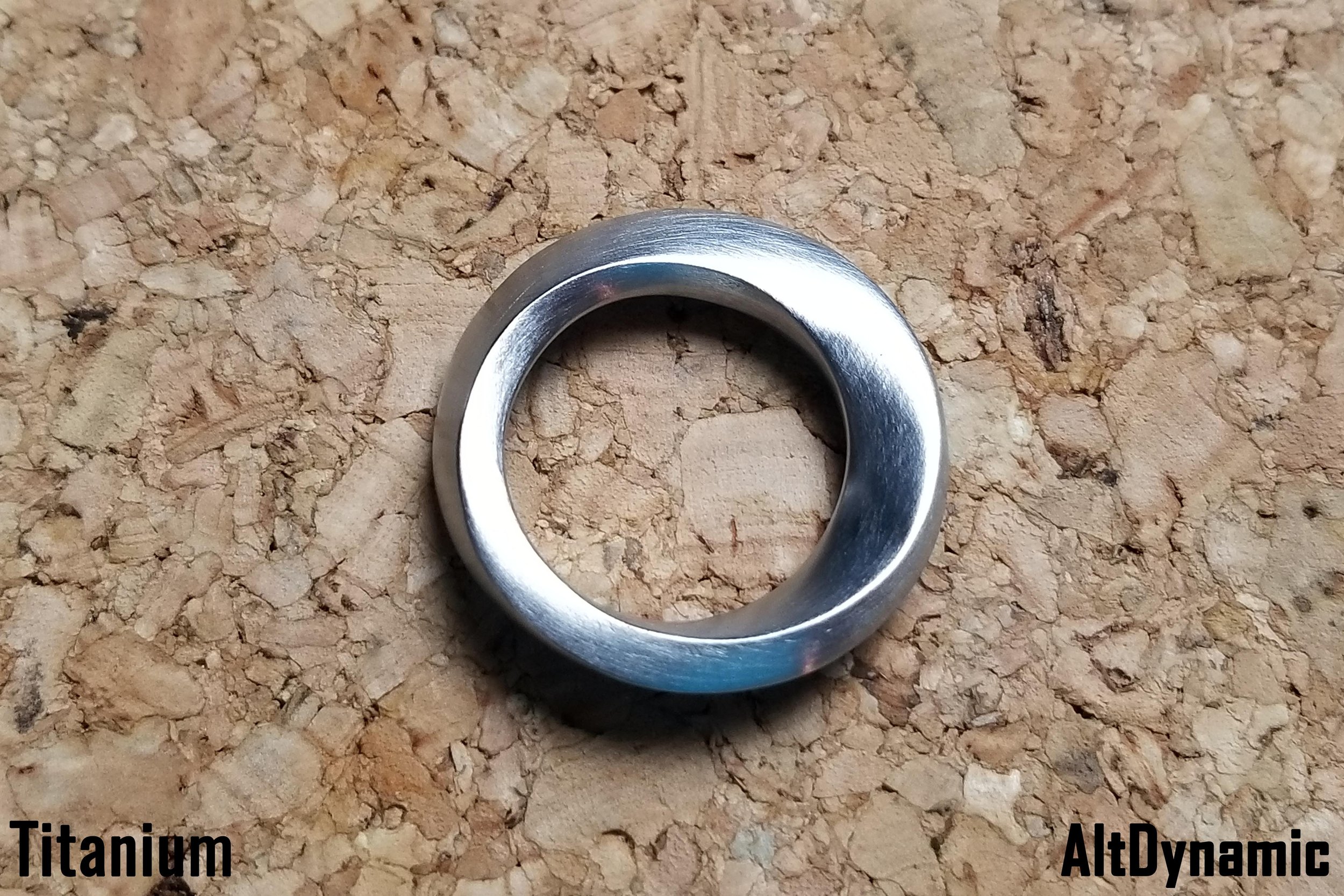 Titanium Mobius Strip AltDynamic - 4.jpg