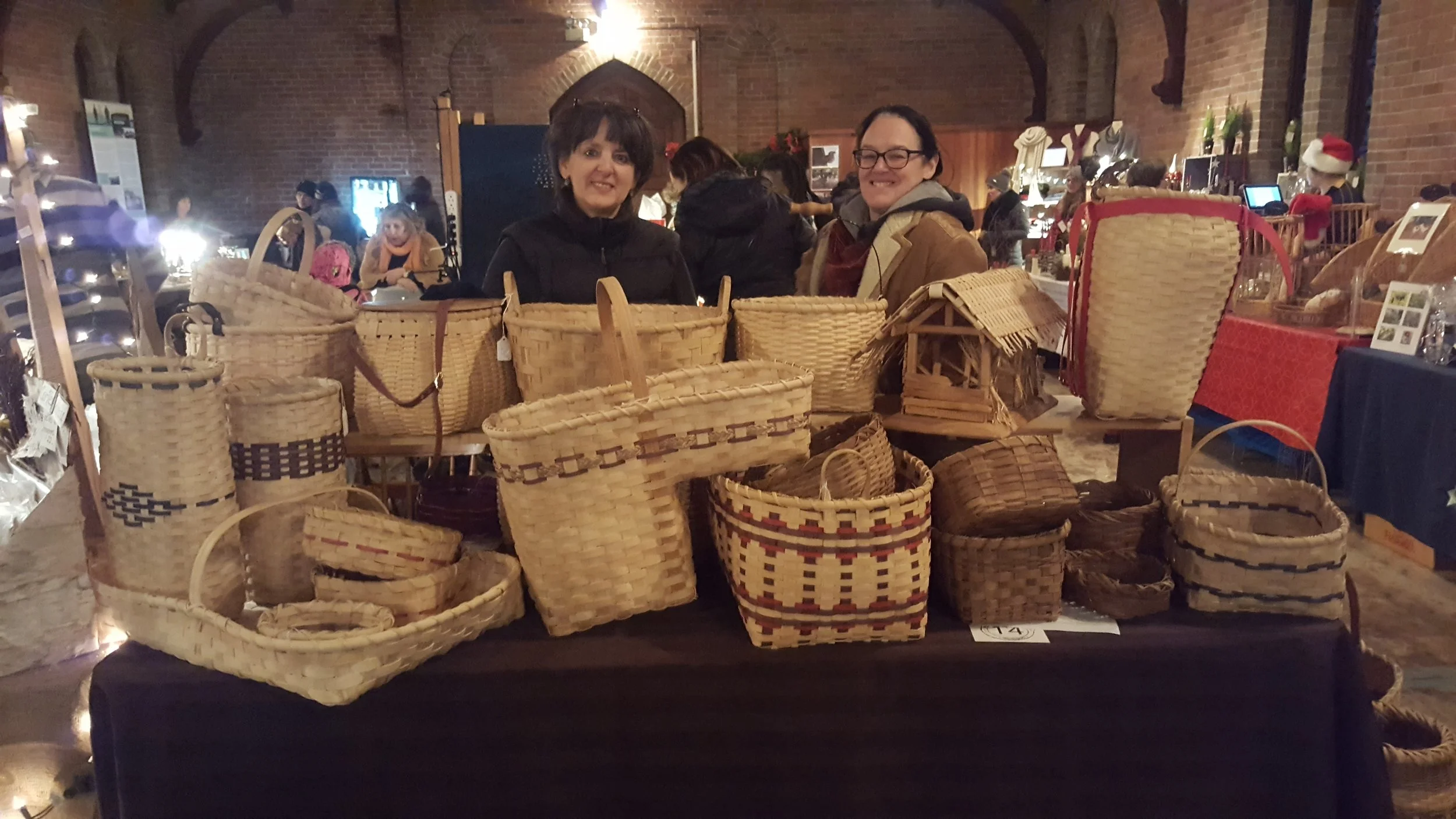 Les 2 soeurs dans le même panier