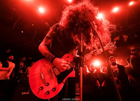 DEAFKIDS share a PET BRICK remix of "PES ATADOS" as a part of a new series, and announce two appearances at Roadburn Festival 2019