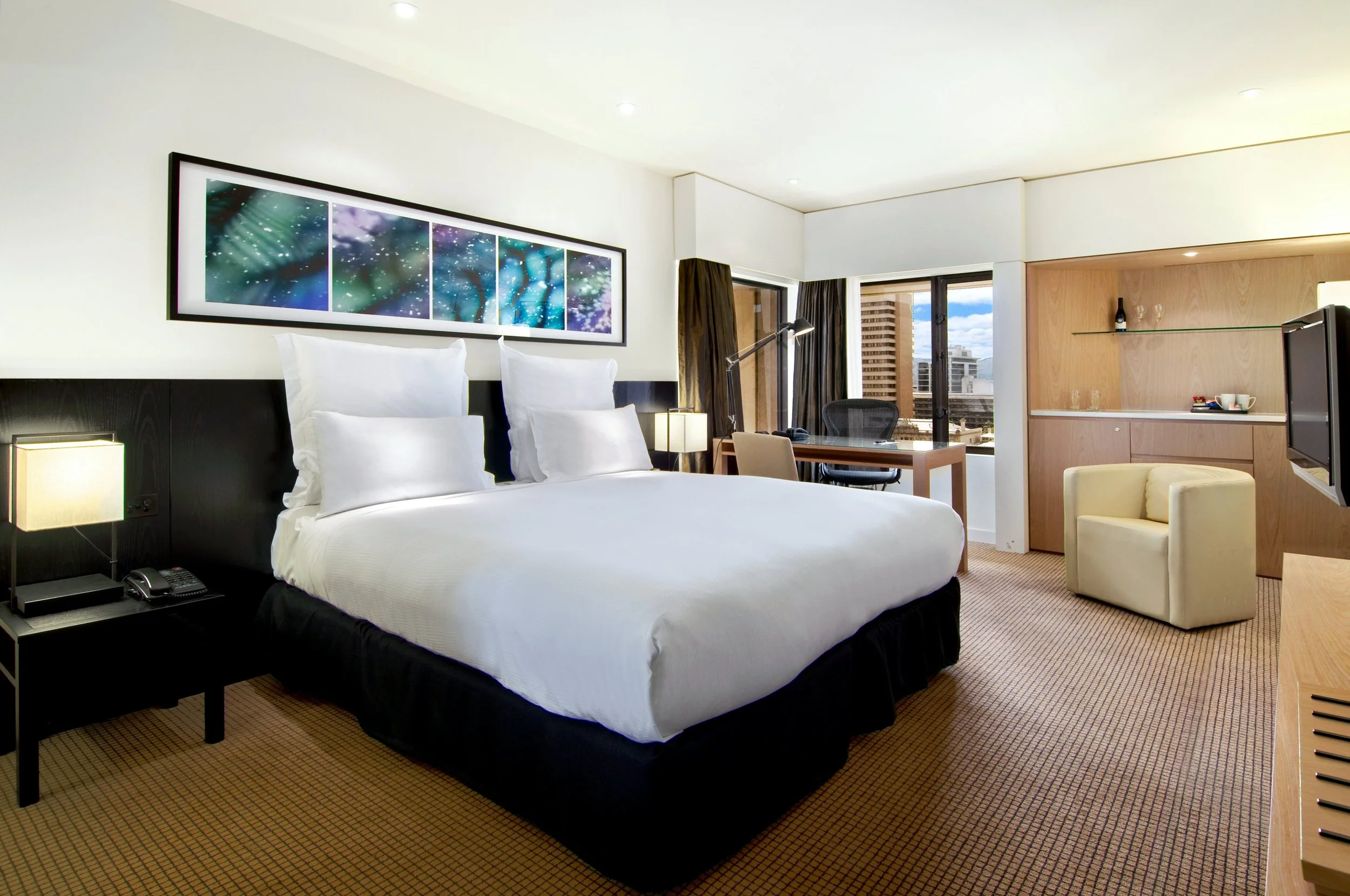 Hilton Adelaide Deluxe King.jpg