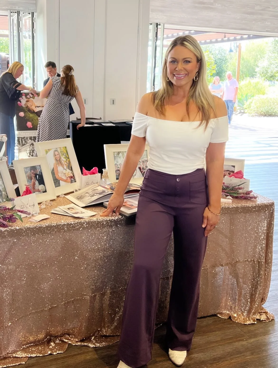 Another successful Bridal Show at one of my favorite venues: @av_ranch It&rsquo;s a hidden gem located right here in Aliso Viejo! If you haven&rsquo;t checked it out, you must! Thanks @hair.bybreanna for helping with the booth today! You are always a