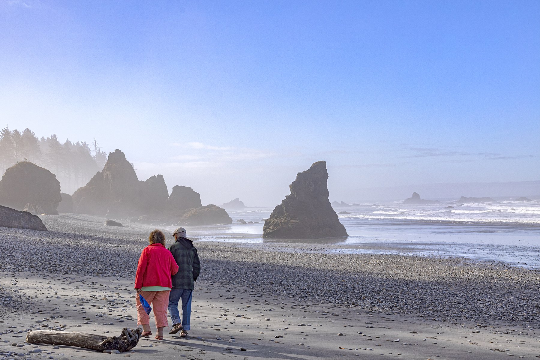 Ruby Beach Couple1.jpg