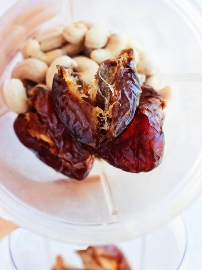 Dates & soaked cashews