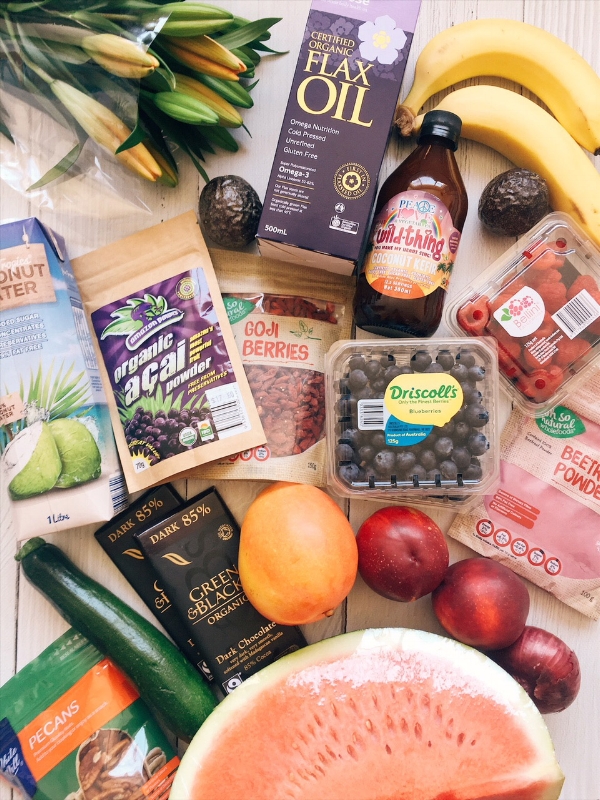 Typical top-up shop - Flaxseed oil, bananas, coconut water kefir, passionfruit, raspberries, blueberries, beetroot powder, acai powder, goji berries, coconut water, pecans, organic 85% dark chocolate, mango, nectarines, watermelon.