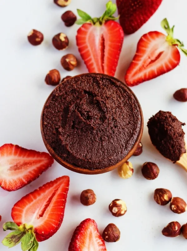 Raw vegan nutella and strawberries