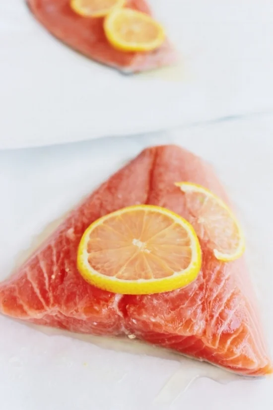 Fresh salmon fillets with lemon