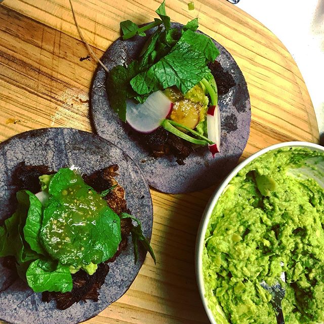 Home made pork carnitas with radish, cheese, salsa verde, quac and blue corn tortillas. They were 🔥 🔥 🔥 &bull;
&bull;
&bull;
#instachef #foodie #instagood #foodporn #brisbanefoodie #sabatierknives #debuyer #eatlocal #flavourbomb #respecttheanimal 