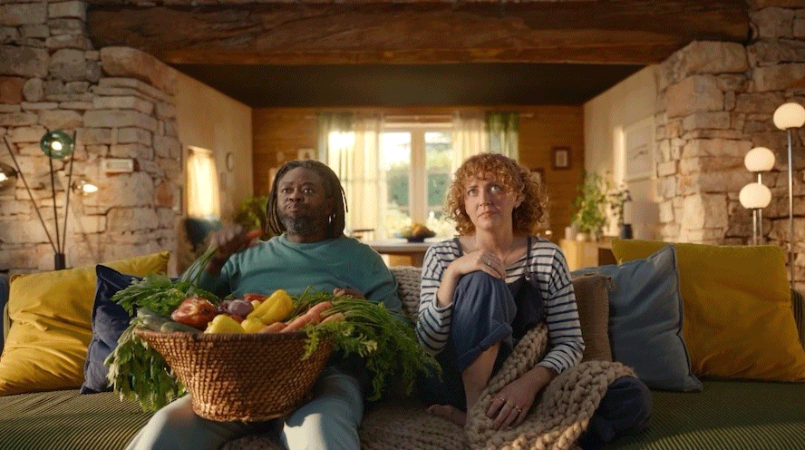 GMP_Q29tcHJlc3NHSDAx_8 2.GIF