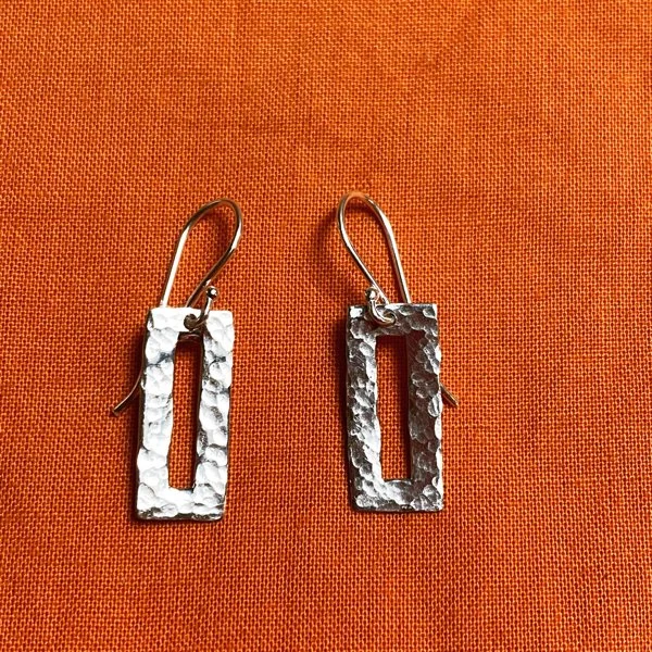 Beaten rectangle earring