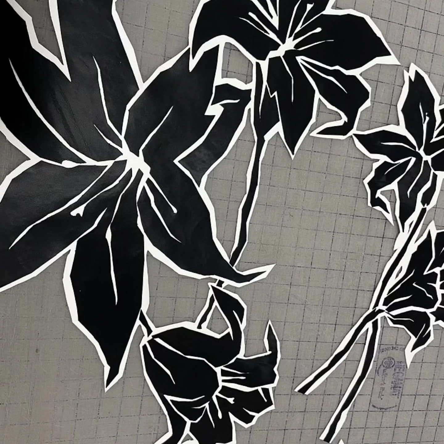 Sometimes all you need is a different perspective&hellip;,
Weekend reset 💐 

#idmanof
#ArtisticFashion 
#BoldDesign 
#MadeInNigeria 
#FashionNarrative 
#BehindTheSeams
#weekendreset