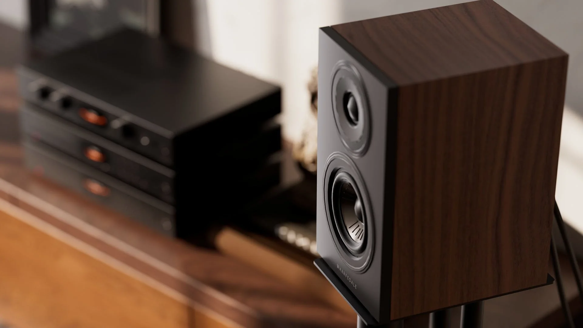 wharfedale-diamond-12-0i-bookshelf-speaker-hero.jpg