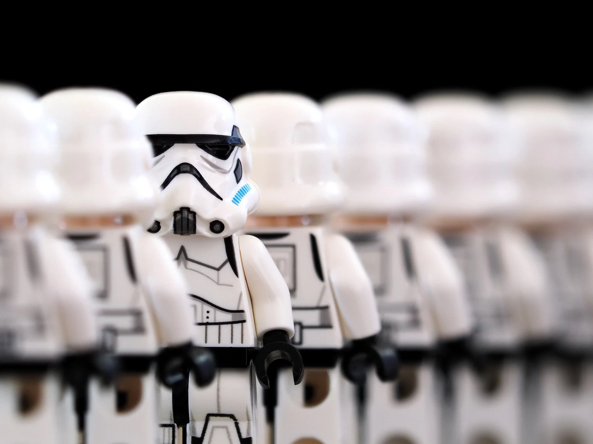 stormtrooper-2899982_1920.jpg