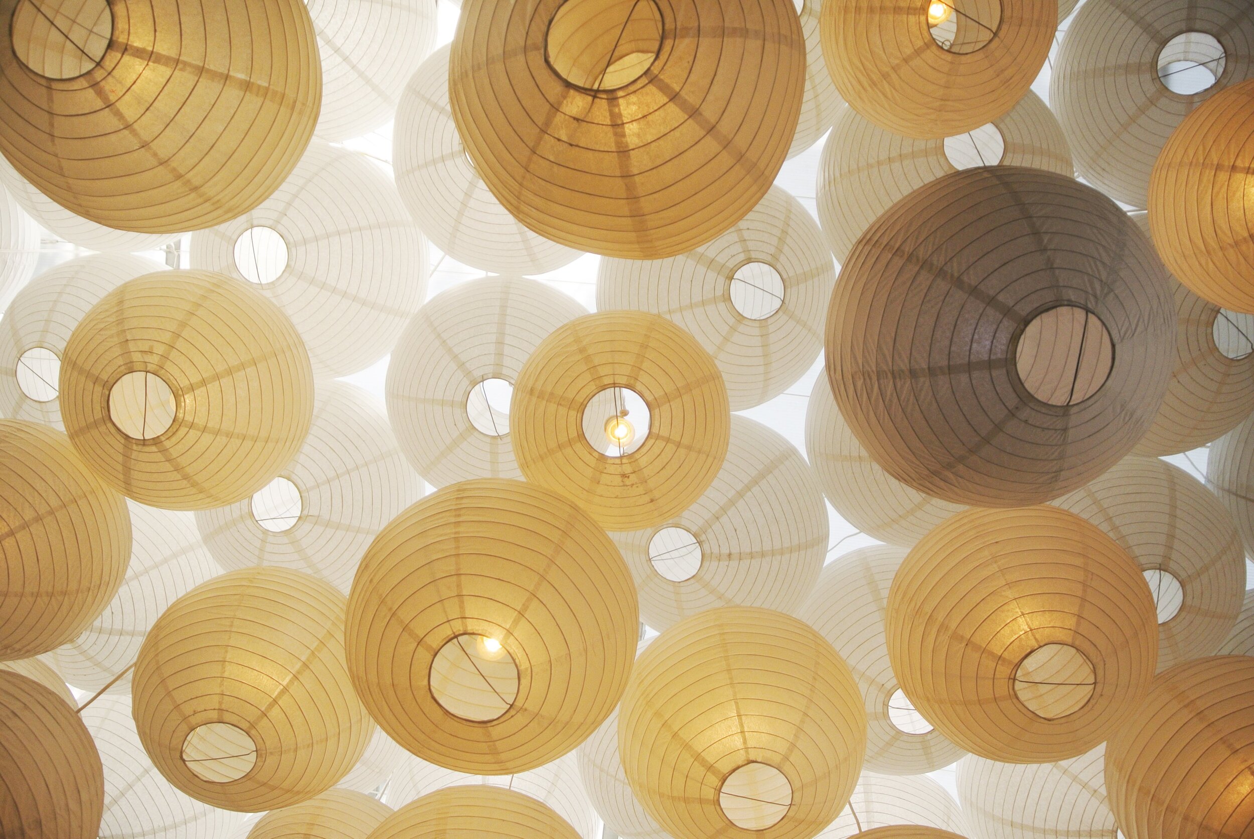 lantern-2146997.jpg
