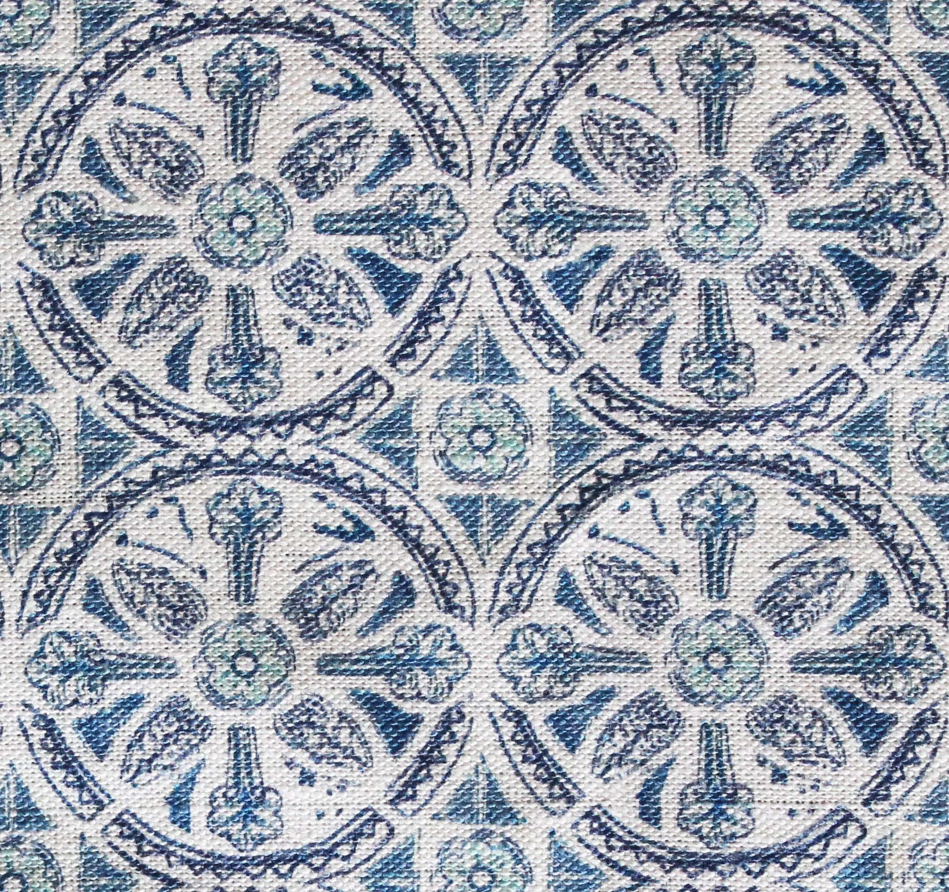 Petite Circle Batik: Blue