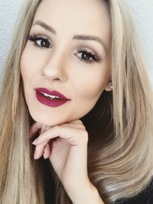 Jordana-B-1-300x400.png