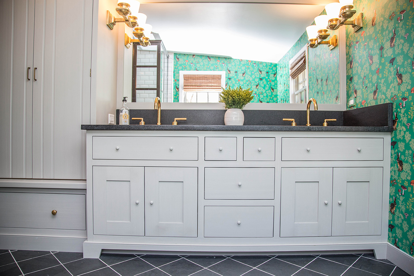 Newtown Square Residence