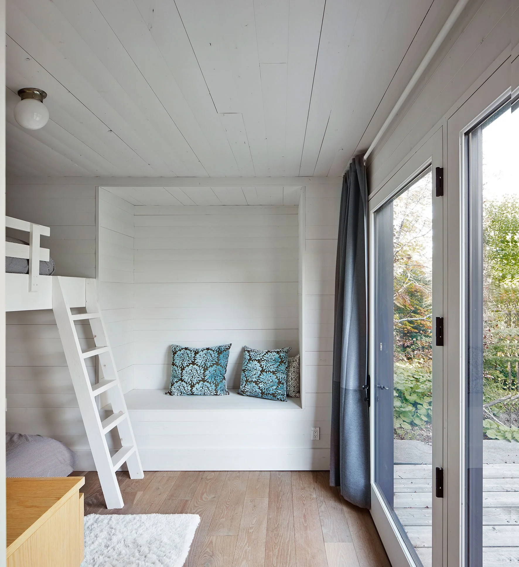 Lower-Bedrooms_249.jpg