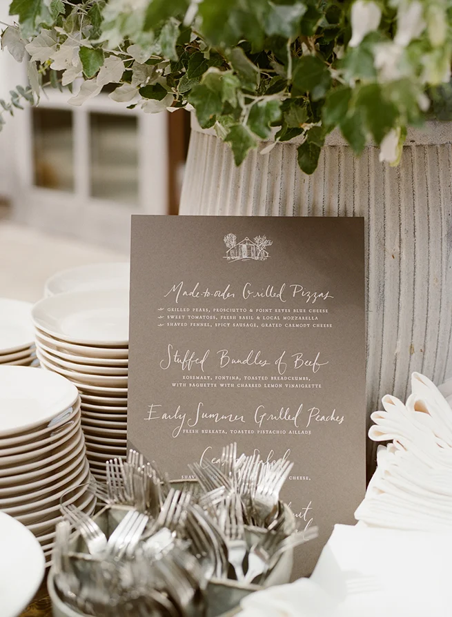 20-wedding-dinner-menu-calligraphy-chalboard.jpg