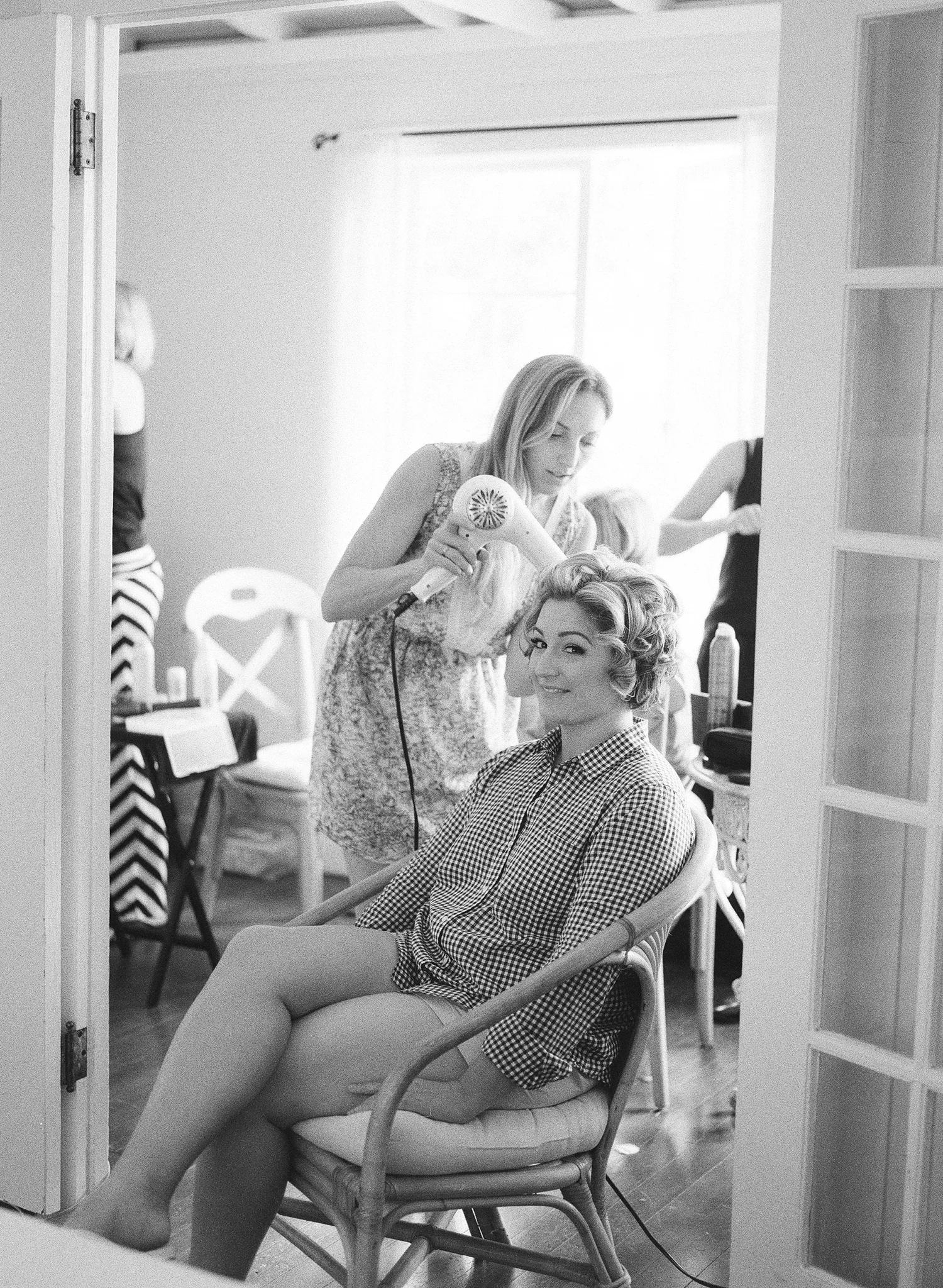 1-bride-blowdry-hair.jpg