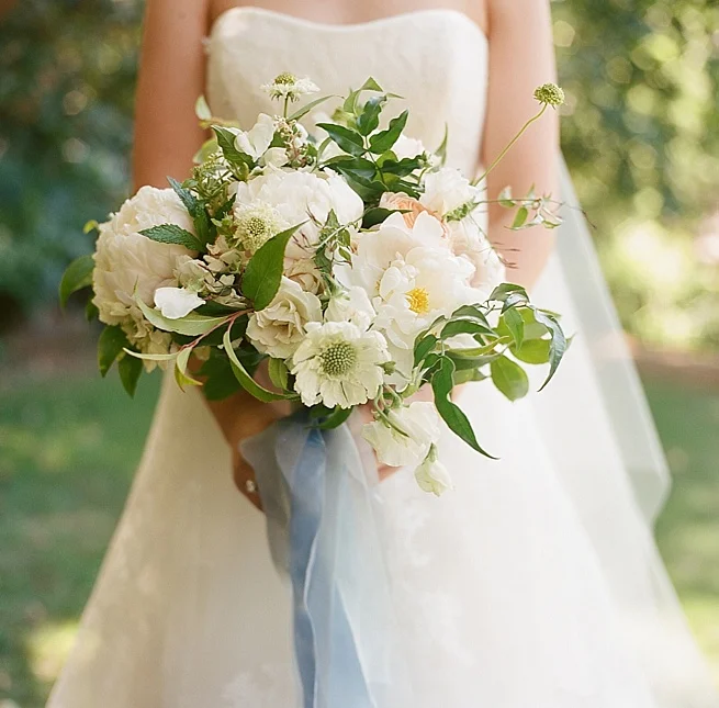 1-white-bouquet.jpg