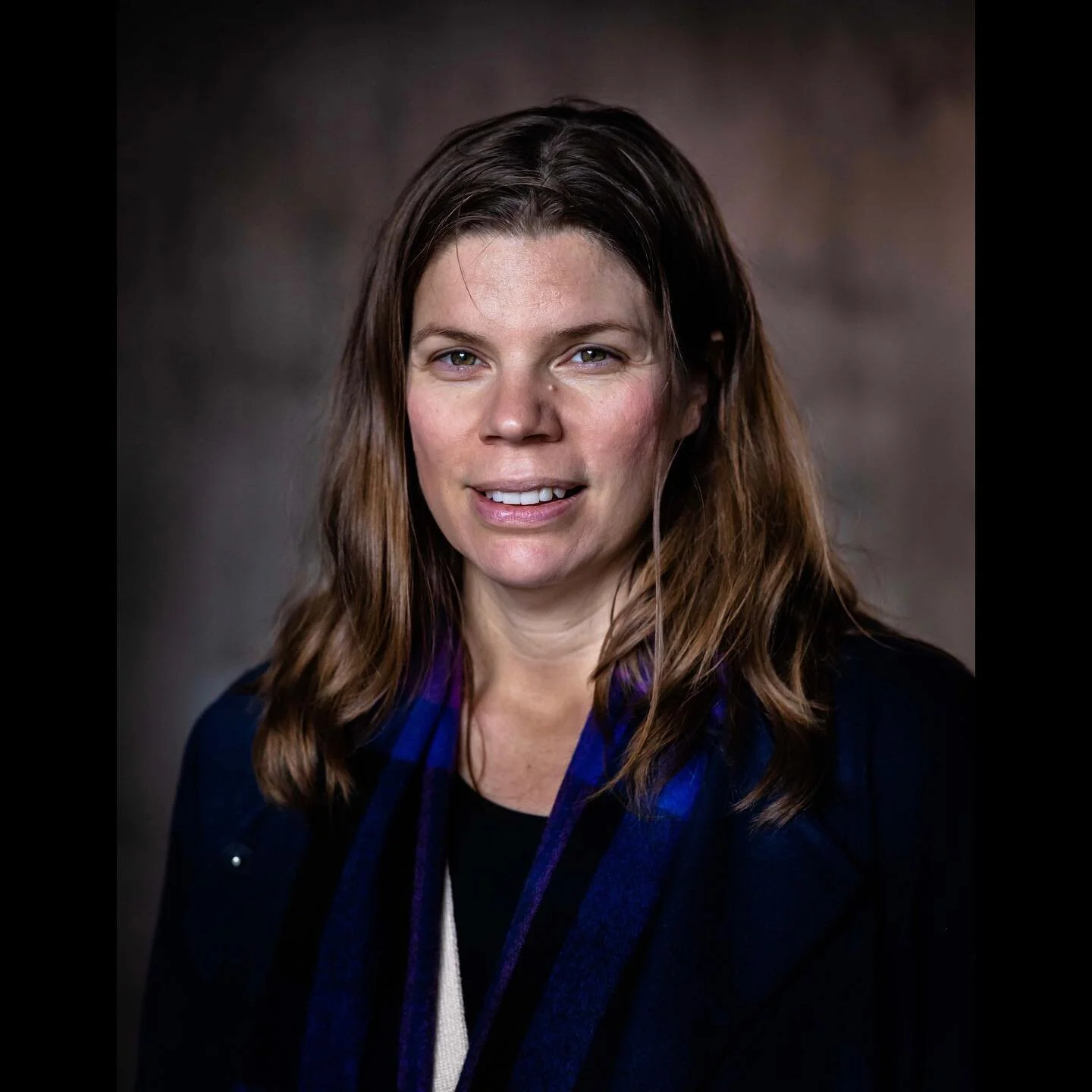 Lea 🤍 
@linneahwik 
&bull;
&bull;
&bull;
#lea #bff #&auml;lskadev&auml;n #bestperson #love #awesome #kinderedspirits #youandme #photgrapher #portrait #portraitphotography #photography #family #familyphotography #itsintheblood #kungsholmen #tunnel #w